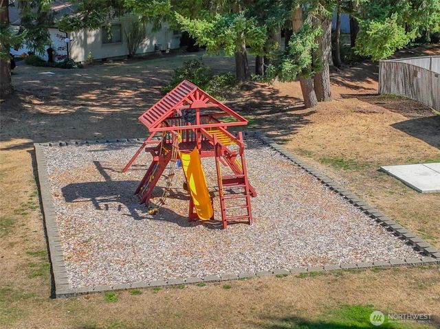 654 Malibu Dr SE, Lacey, WA 98503
