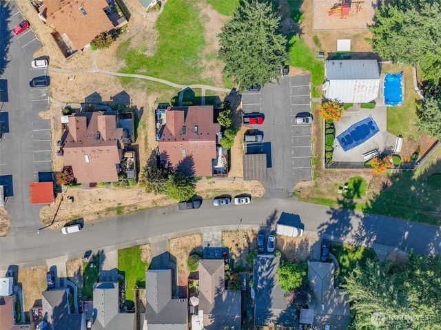 654 Malibu Dr SE, Lacey, WA 98503