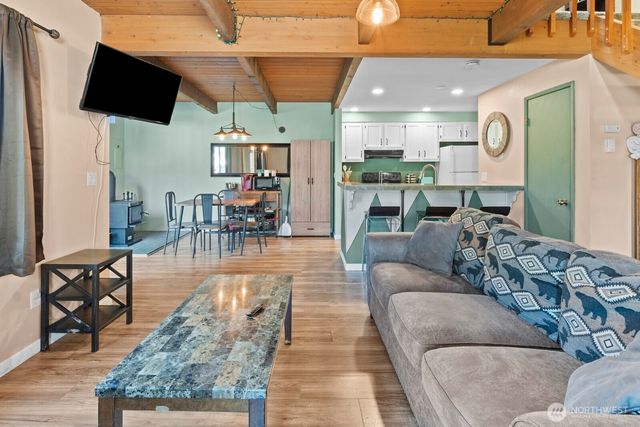654 Malibu Dr SE, Lacey, WA 98503