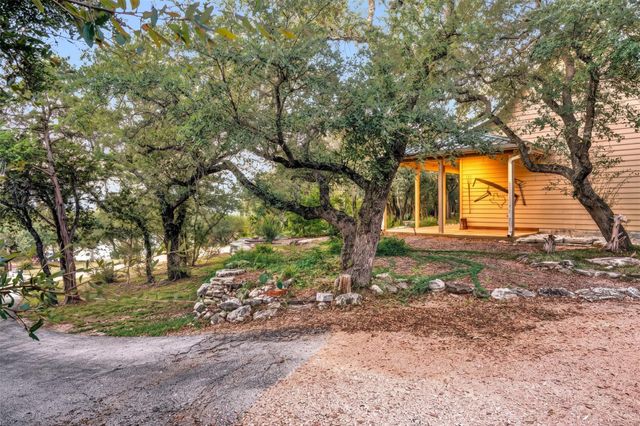 1761 Cottonwood RD, Fischer, TX 78623