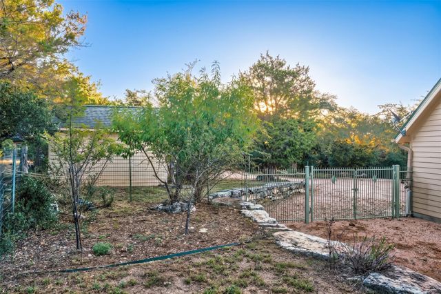 1761 Cottonwood RD, Fischer, TX 78623