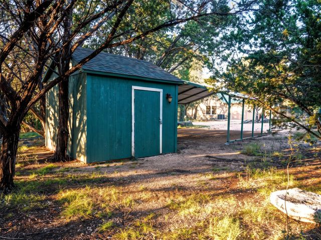 1761 Cottonwood RD, Fischer, TX 78623