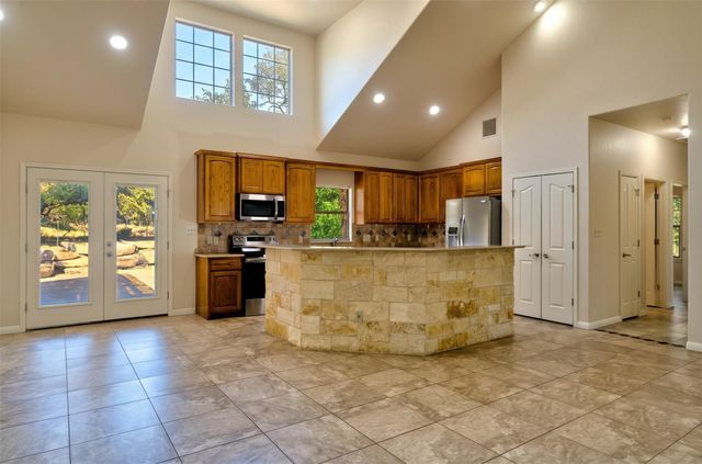1761 Cottonwood RD, Fischer, TX 78623