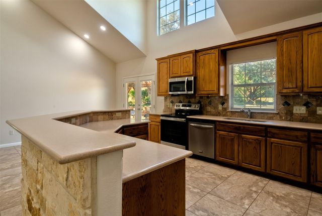 1761 Cottonwood RD, Fischer, TX 78623