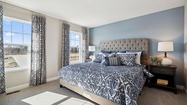 17050 Draper Way, Lakeville, MN 55044