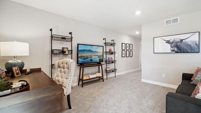 17050 Draper Way, Lakeville, MN 55044