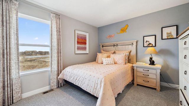 17050 Draper Way, Lakeville, MN 55044