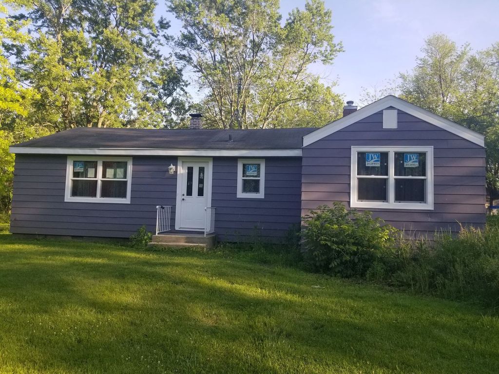11693 W 29th Street, Beach Park, IL 60099