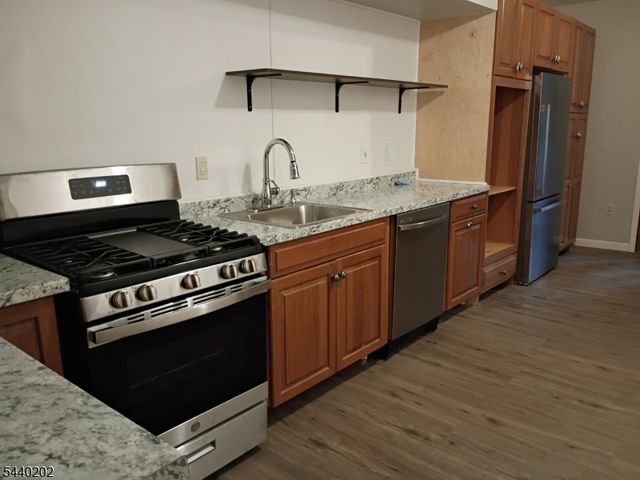 639 S Main St, Phillipsburg Town, NJ 08865