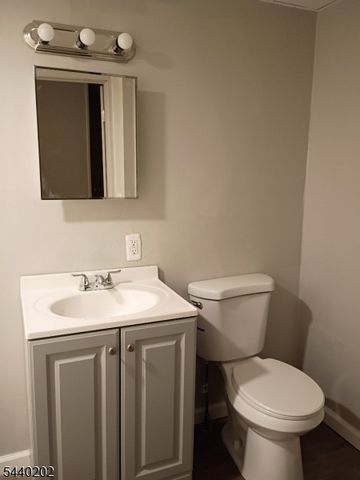639 S Main St, Phillipsburg Town, NJ 08865