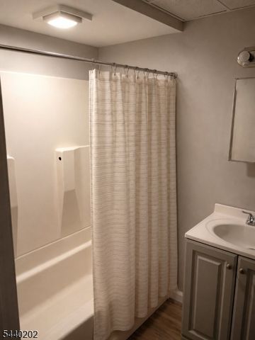 639 S Main St, Phillipsburg Town, NJ 08865