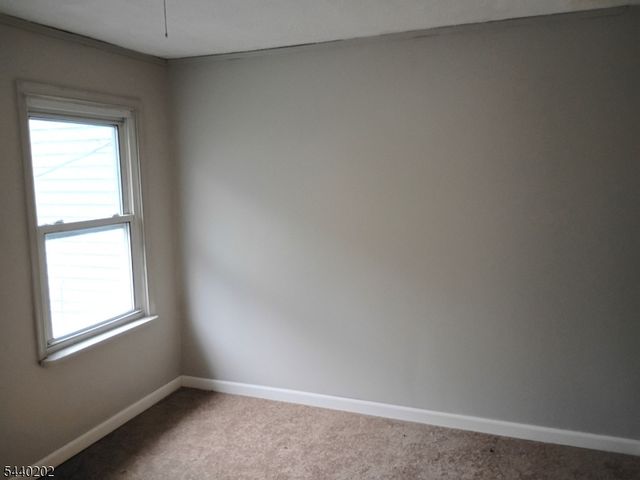 639 S Main St, Phillipsburg Town, NJ 08865