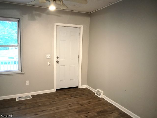 639 S Main St, Phillipsburg Town, NJ 08865