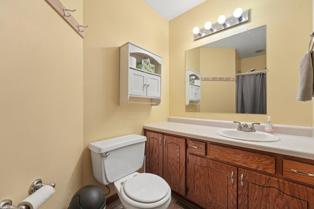 6096 Kalland Circle NE, Albertville, MN 55301