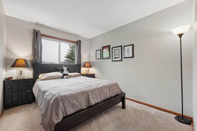6096 Kalland Circle NE, Albertville, MN 55301
