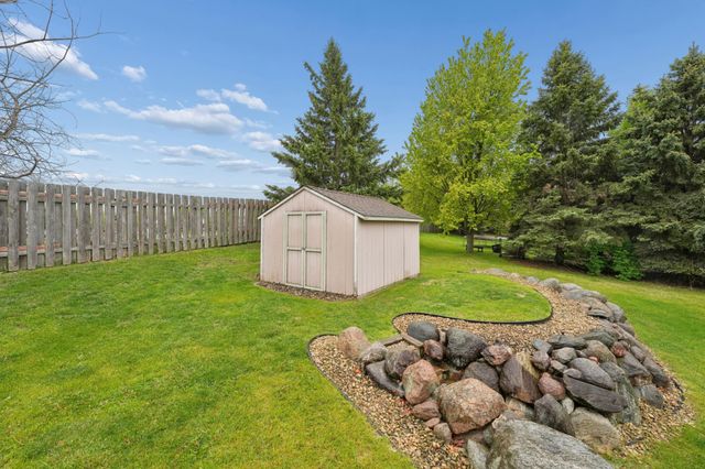 6096 Kalland Circle NE, Albertville, MN 55301