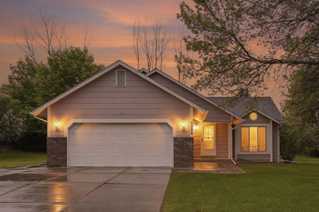 6096 Kalland Circle NE, Albertville, MN 55301