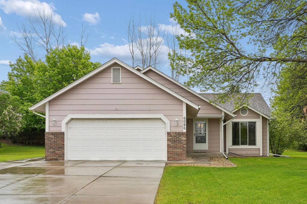 6096 Kalland Circle NE, Albertville, MN 55301