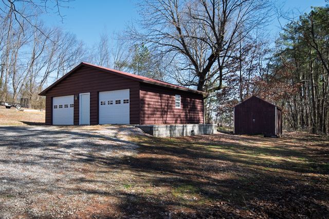 1725 Highway 52, E, Portland, TN 37148