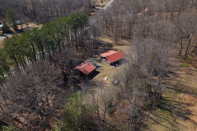 1725 Highway 52, E, Portland, TN 37148