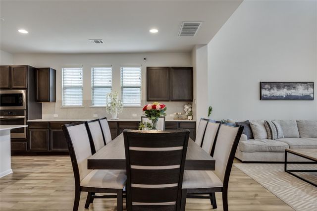 144 Falkland ST, Hutto, TX 78634