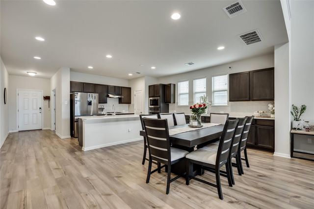 144 Falkland ST, Hutto, TX 78634