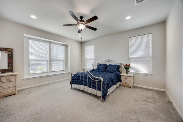 144 Falkland ST, Hutto, TX 78634