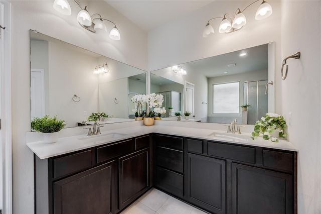 144 Falkland ST, Hutto, TX 78634