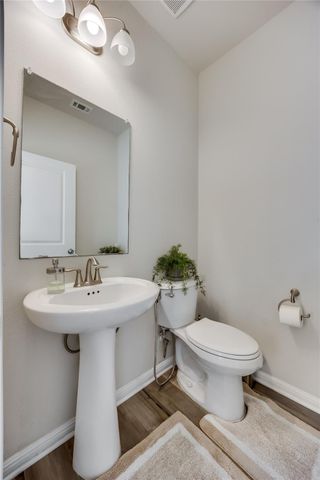 144 Falkland ST, Hutto, TX 78634