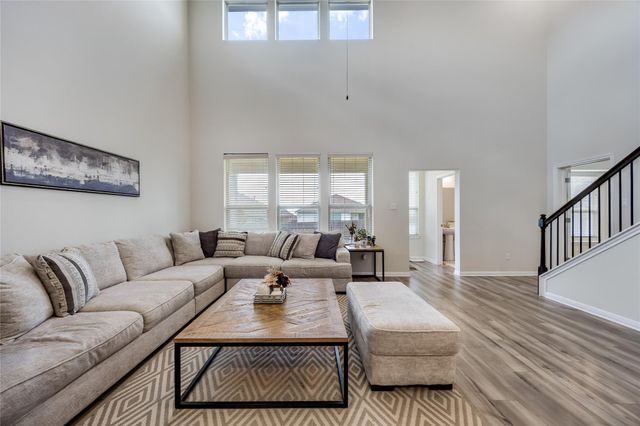 144 Falkland ST, Hutto, TX 78634