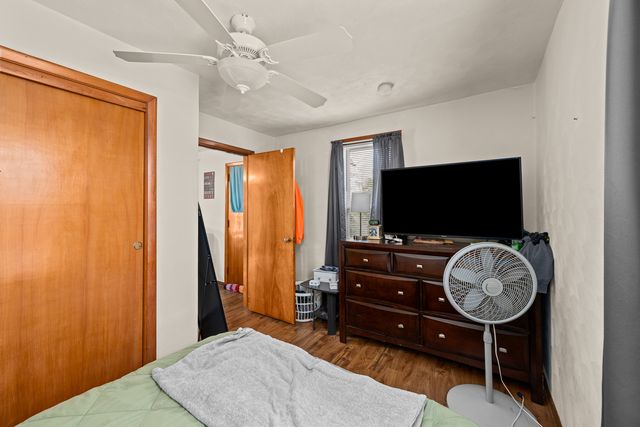 127 S Mississippi Street, Blue Grass, IA 52726