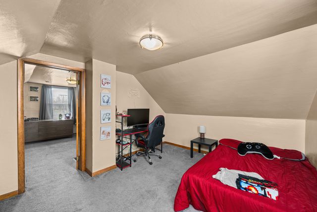 127 S Mississippi Street, Blue Grass, IA 52726