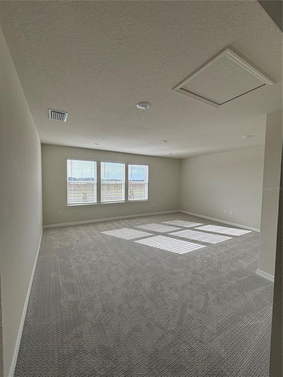 Image 12 of property listing at 6798 WILLOW VIEW AVENUE, Orlando, FL 32829