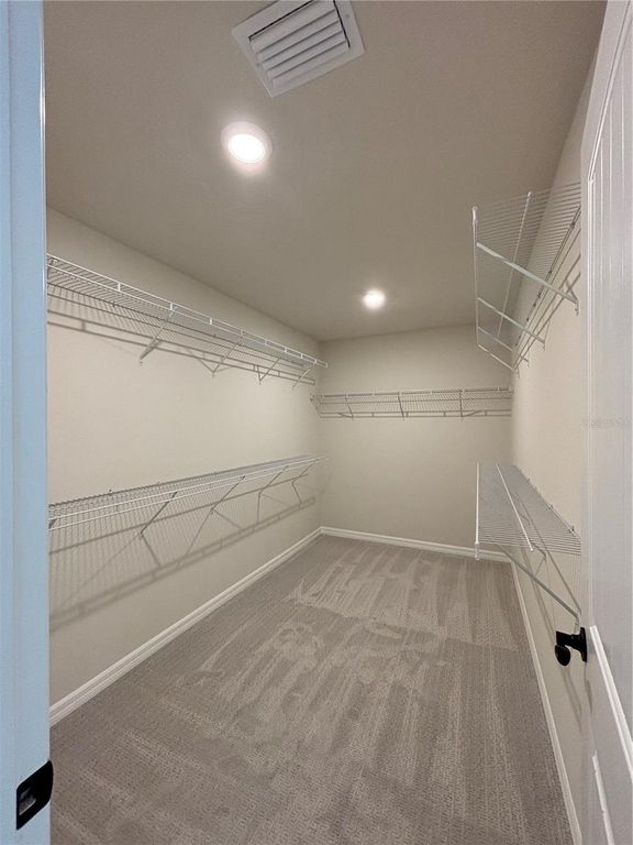 Image 14 of property listing at 6798 WILLOW VIEW AVENUE, Orlando, FL 32829