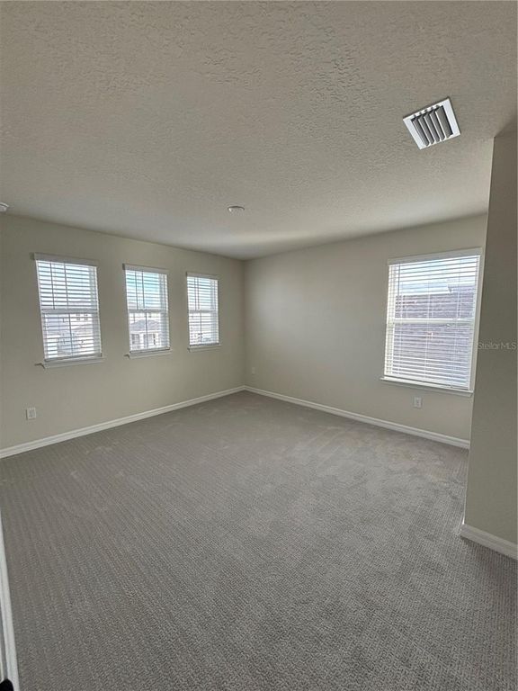 Image 16 of property listing at 6798 WILLOW VIEW AVENUE, Orlando, FL 32829