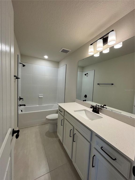 Image 17 of property listing at 6798 WILLOW VIEW AVENUE, Orlando, FL 32829