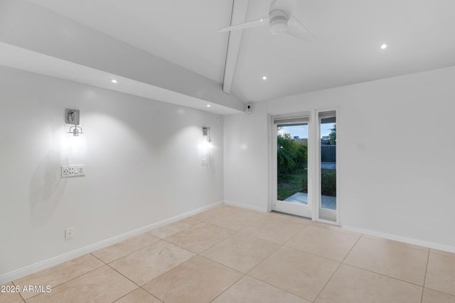 2323 E DEVONSHIRE Avenue, Phoenix, AZ 85016