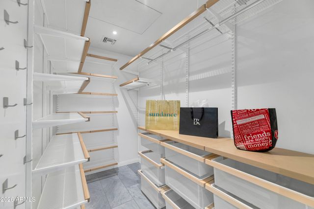 2323 E DEVONSHIRE Avenue, Phoenix, AZ 85016