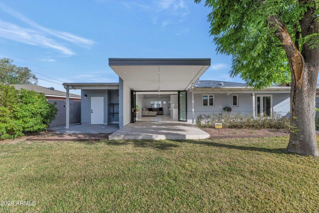 2323 E DEVONSHIRE Avenue, Phoenix, AZ 85016