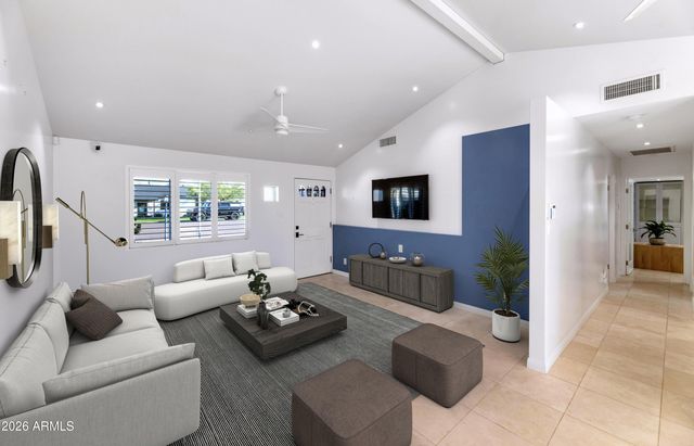 2323 E DEVONSHIRE Avenue, Phoenix, AZ 85016