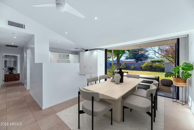 2323 E DEVONSHIRE Avenue, Phoenix, AZ 85016