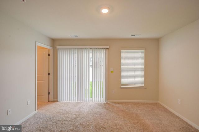 5059 SILVER OAK DR, Rosedale, MD 21237