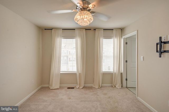 5059 SILVER OAK DR, Rosedale, MD 21237