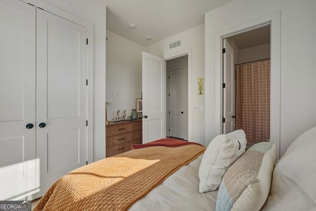 962 Bibbs Circle 7, Atlanta, GA 30318