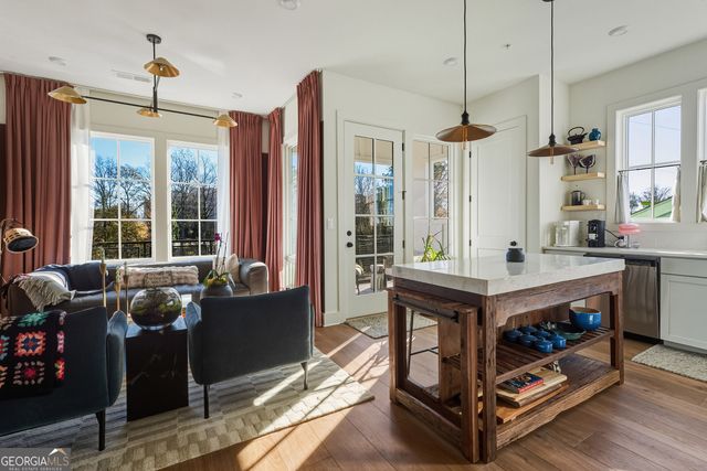 962 Bibbs Circle 7, Atlanta, GA 30318