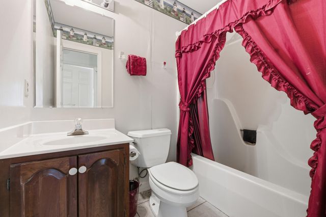 2418 Charleston Square, Chattanooga, TN 37421