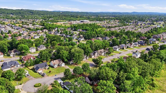 2418 Charleston Square, Chattanooga, TN 37421