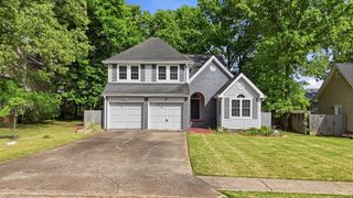 2418 Charleston Square, Chattanooga, TN 37421