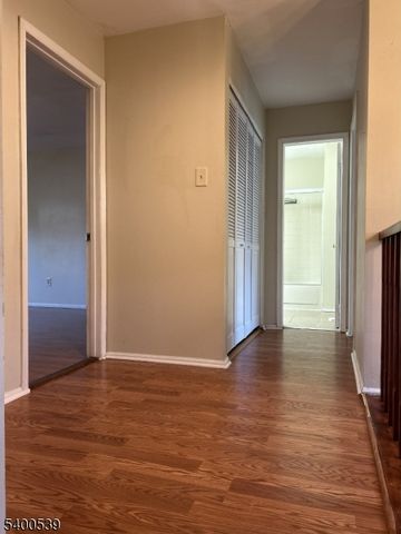 40 Whitby Cir, Franklin Twp., NJ 08873