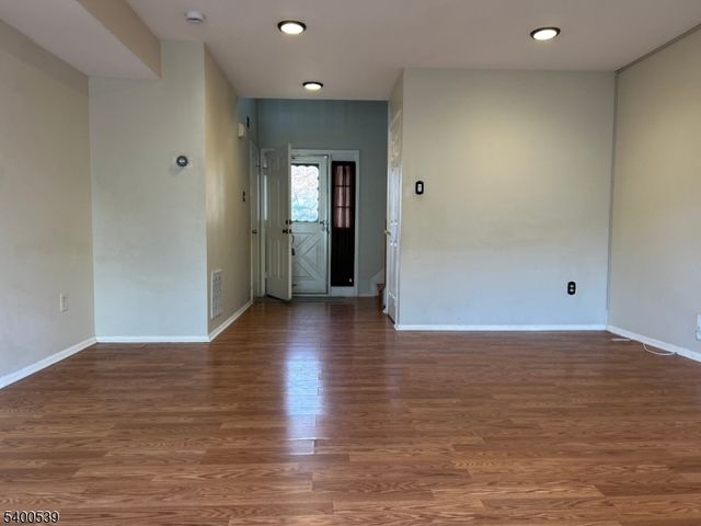 40 Whitby Cir, Franklin Twp., NJ 08873